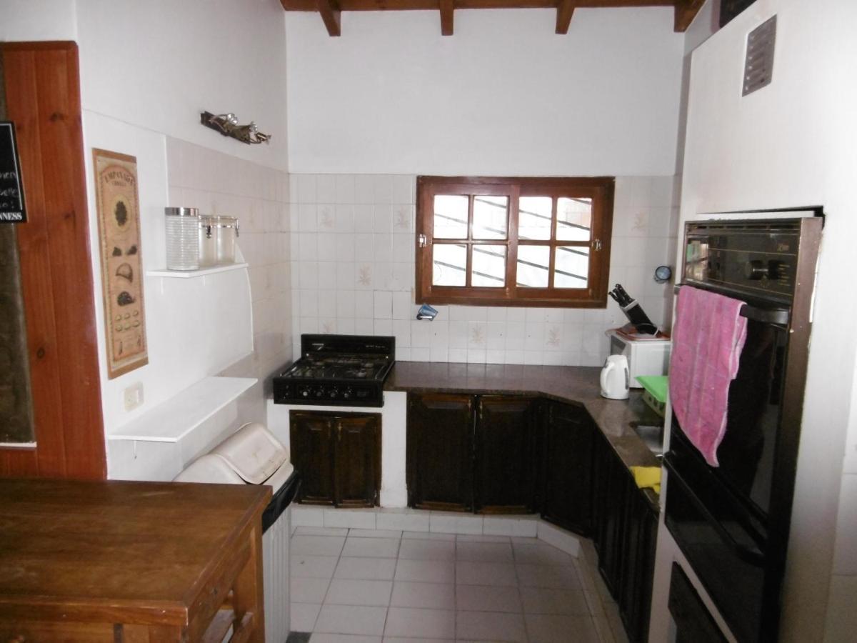 Hostel La Casa De Tounens Puerto Madryn Kültér fotó