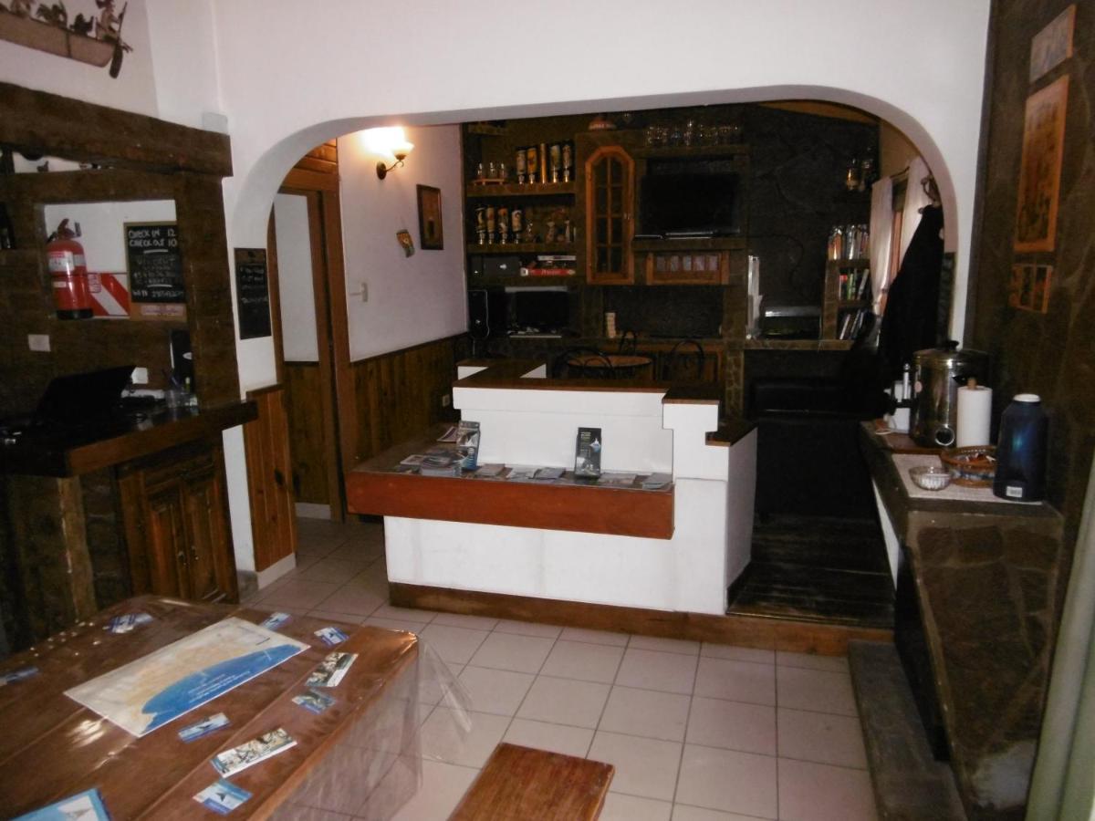 Hostel La Casa De Tounens Puerto Madryn Kültér fotó