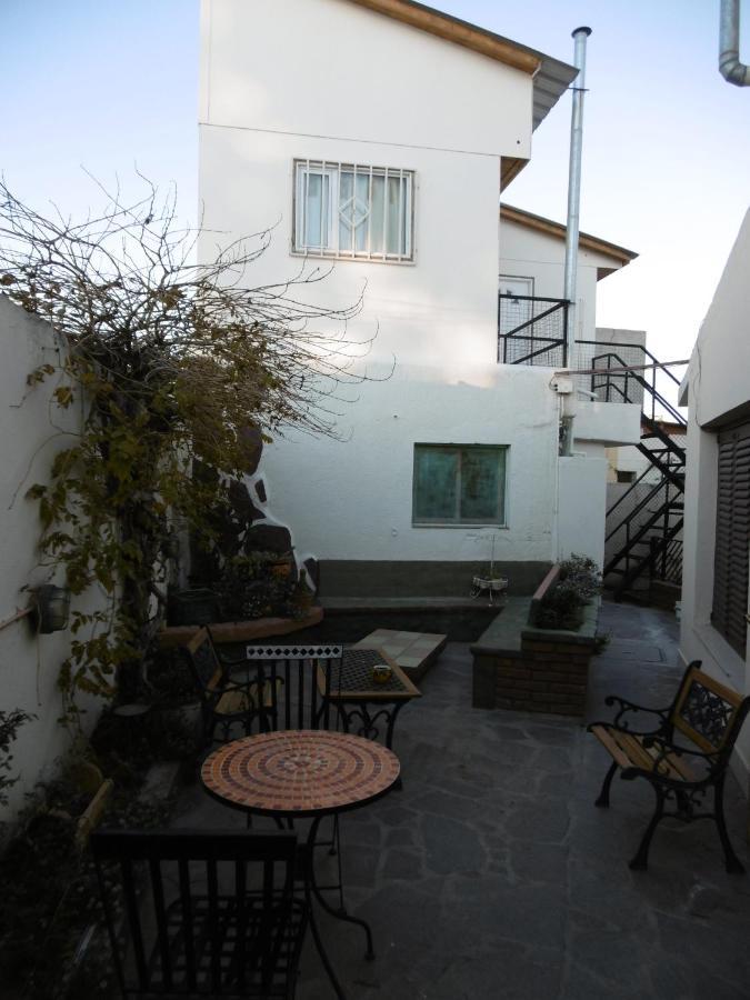 Hostel La Casa De Tounens Puerto Madryn Kültér fotó